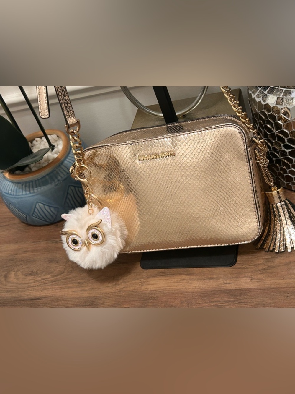 Michael Kors Gold Crossbody Camera Bag With Tassle and Bag Charm - Picture 4 of 11
